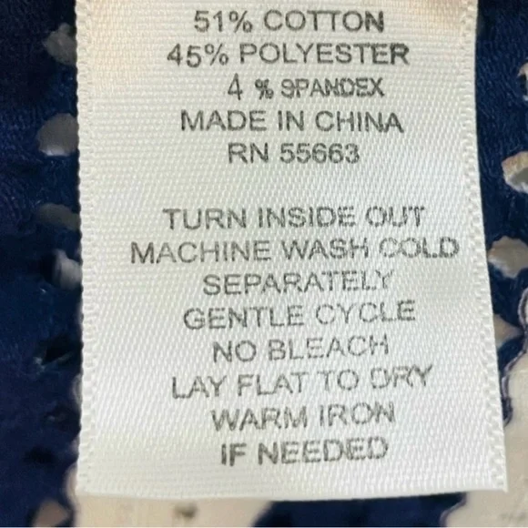 For Cynthia Blue and White 3/4
Sleeve Hoodie Beach Coverup
Womens Size Medium - Picture 6 of 7